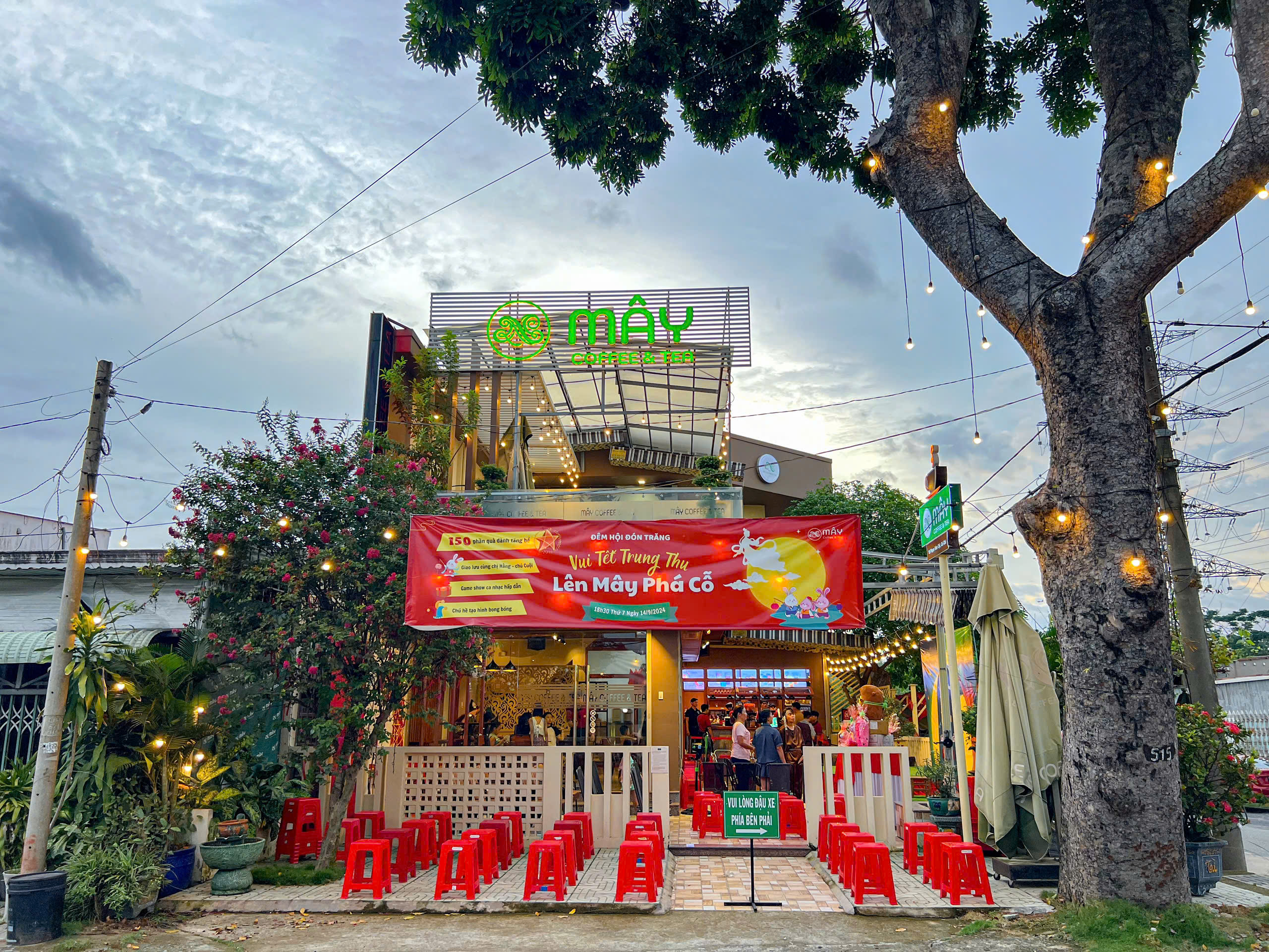 ĐÊM HỘI ĐÓN TRĂNG TẠI MÂY COFFEE & TEA CỦ CHI